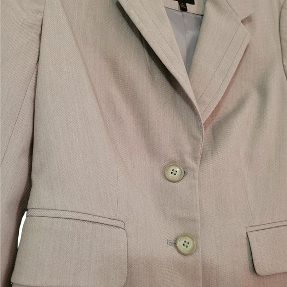 Blazer The Limited collection, Size 8, color Gray - Picture 3 of 3